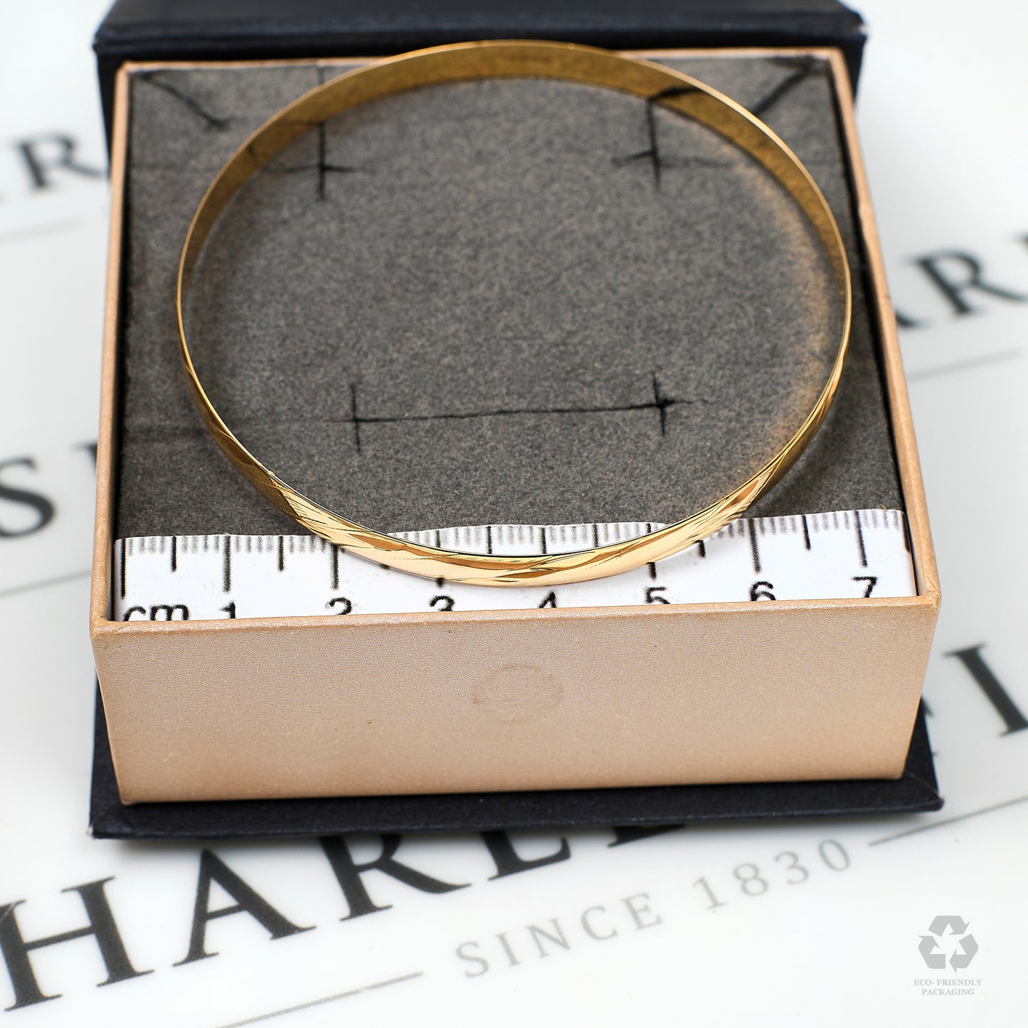 Pre-Owned 9ct Gold Twist Design Bangle