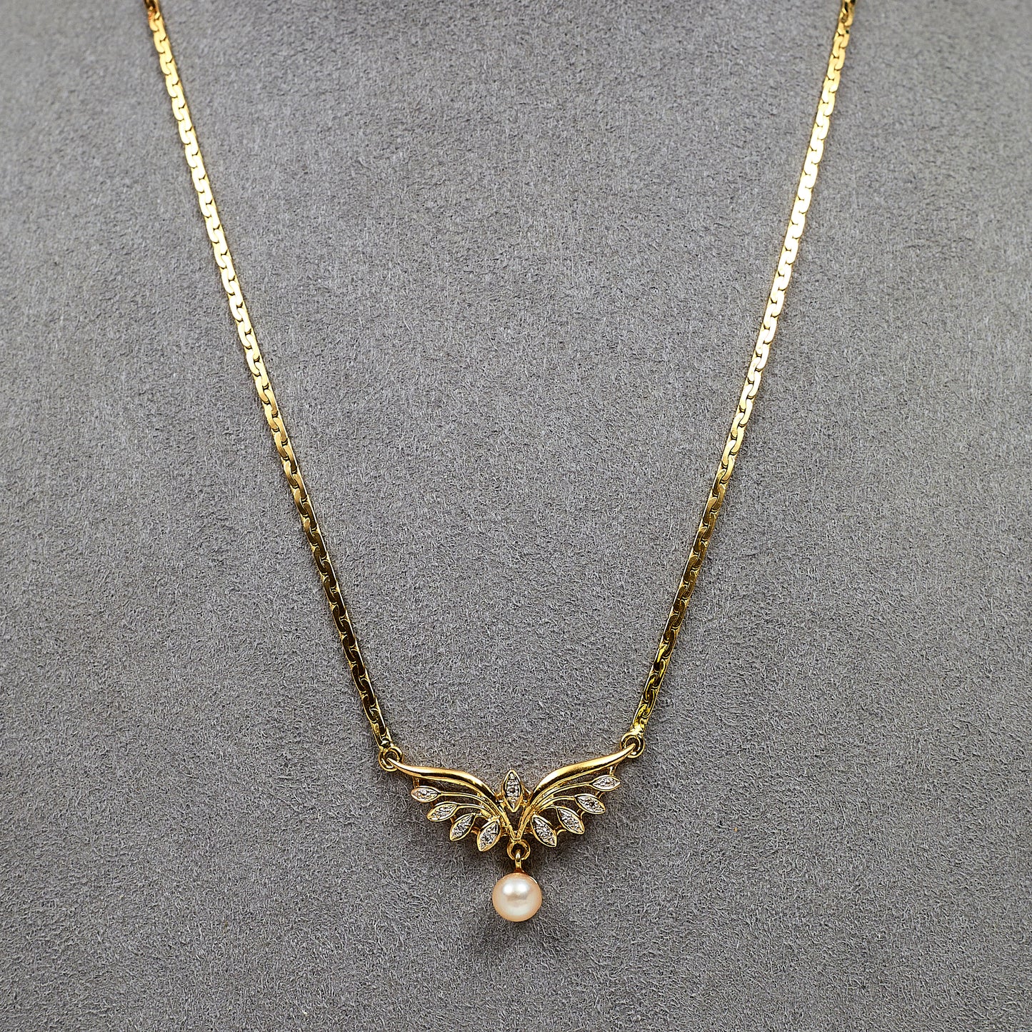 Pre-Owned 18ct Gold Cultured Pearl & Diamond Dress Necklace