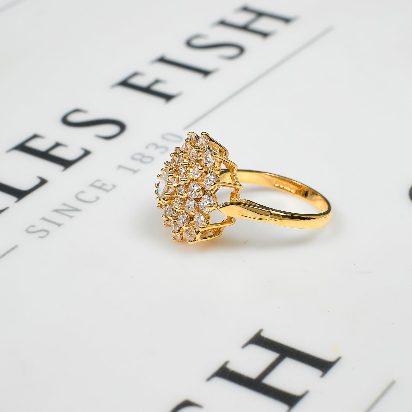Pre-Owned 9ct Gold CZ Cluster Ring Size Q