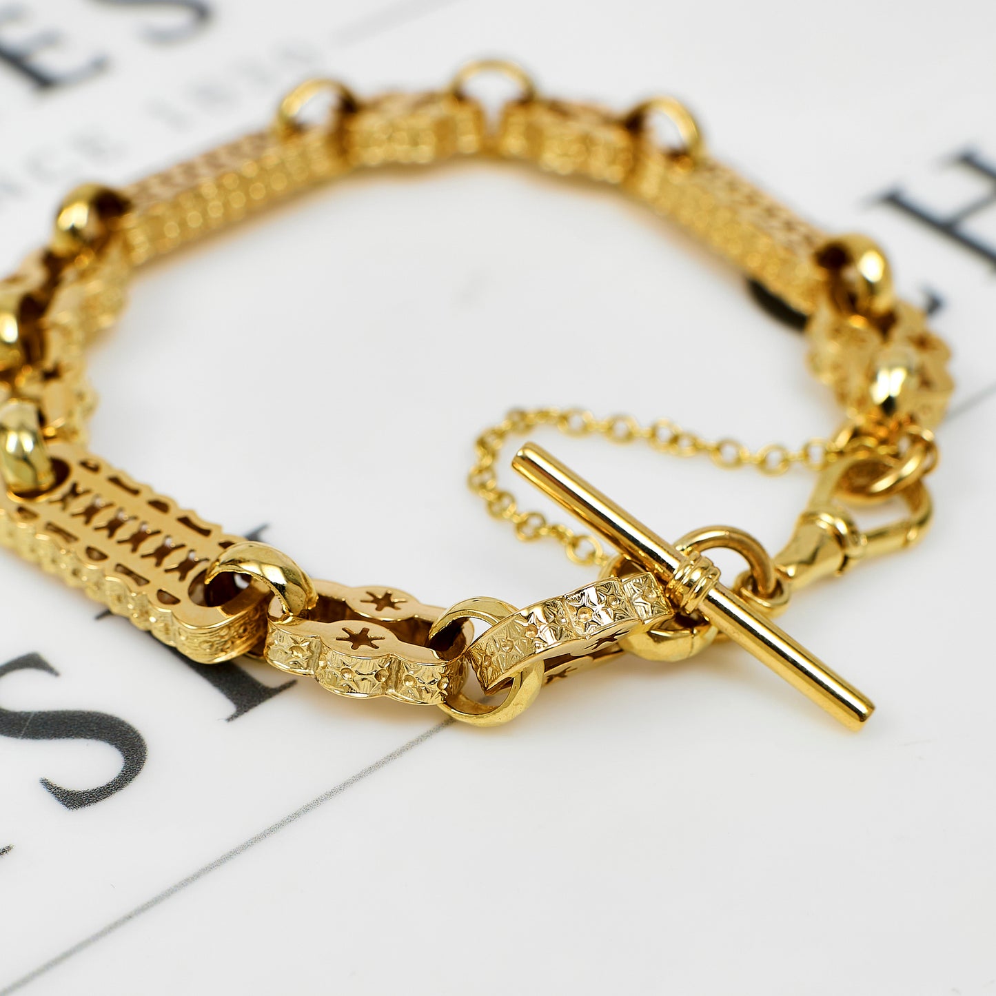 Pre-Owned 9ct Gold Vintage Look Link Bracelet & TBar Swivel