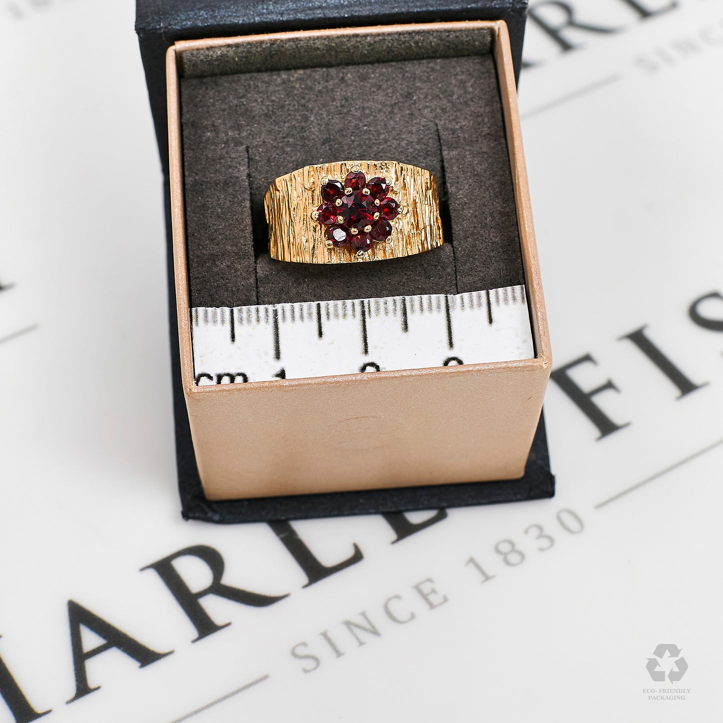 Pre-Owned 9ct Gold Garnet Cluster Ring Size Q