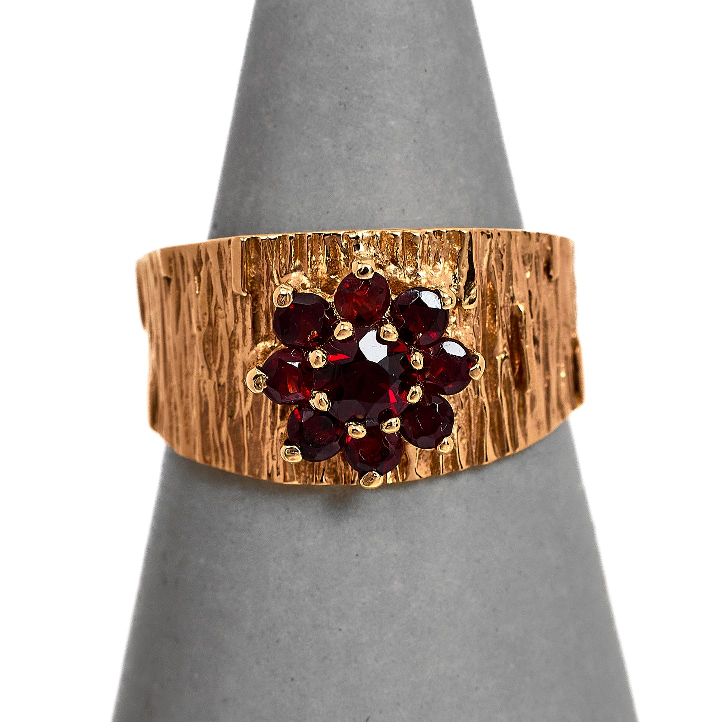 Pre-Owned 9ct Gold Garnet Cluster Ring Size Q