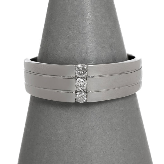 Pre-Owned 9ct White Gold Mens 3 Diamond Band Ring Size W