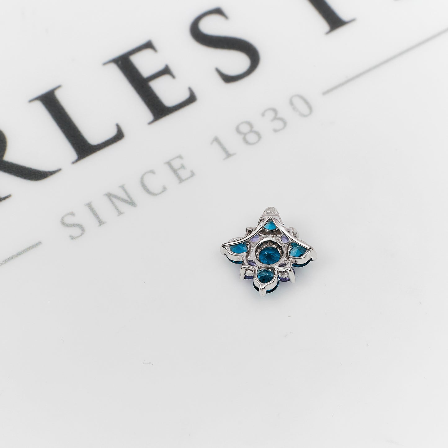 Pre-Owned 9ct White Gold Tanzanite & Topaz Pendant