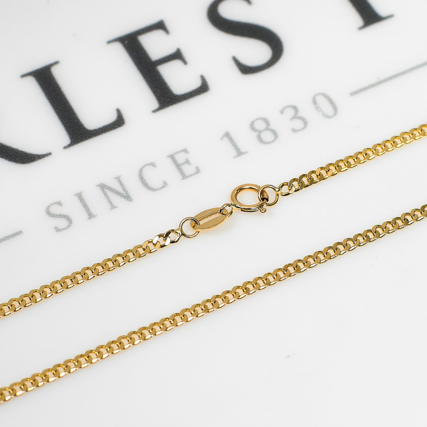 Pre-Owned 9ct Gold Curb Chain Necklace 16 Inch