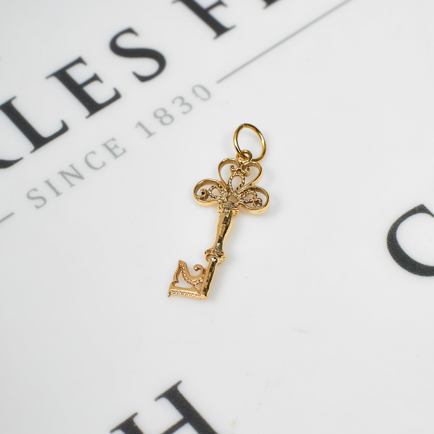 Pre-Owned 9ct Gold 21 Key Pendant