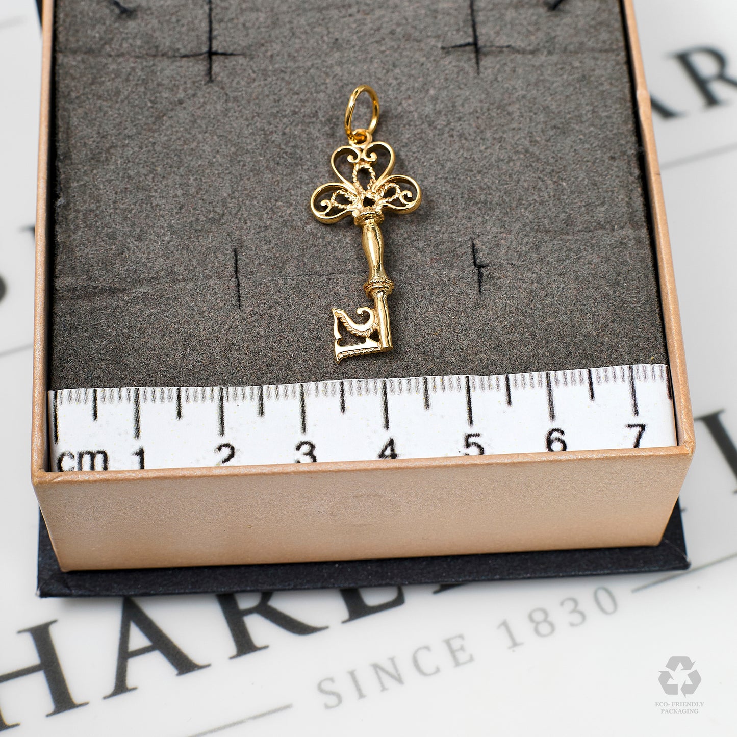Pre-Owned 9ct Gold 21 Key Pendant