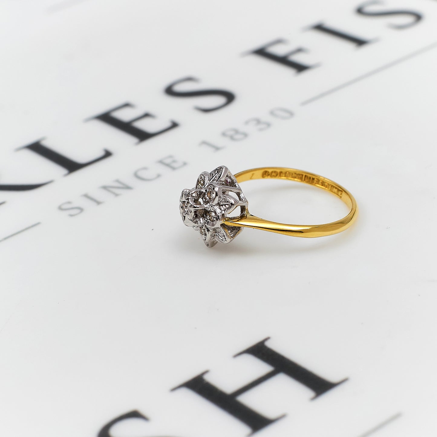 Pre-Owned 18ct Gold Illusion Set Diamond Cluster Ring Size L