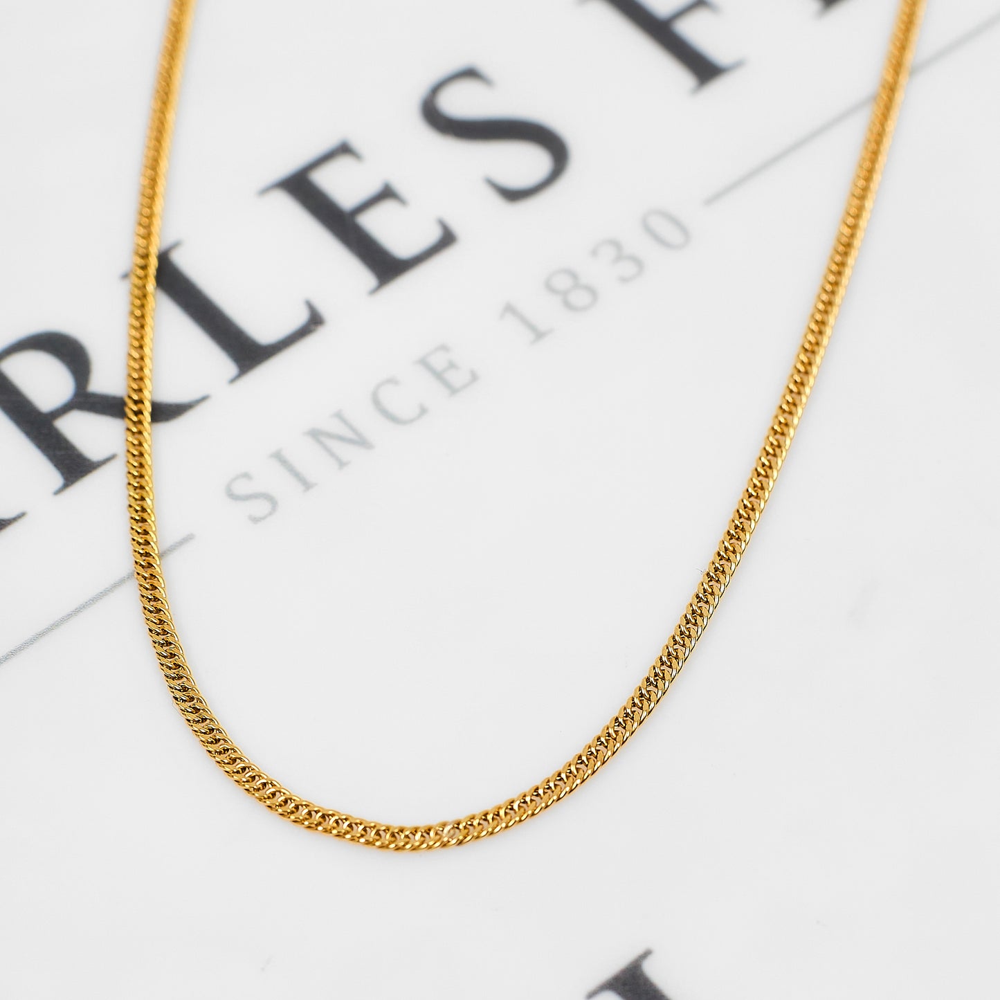 Pre-Owned 9ct Gold Curb Chain Necklace 18 Inch