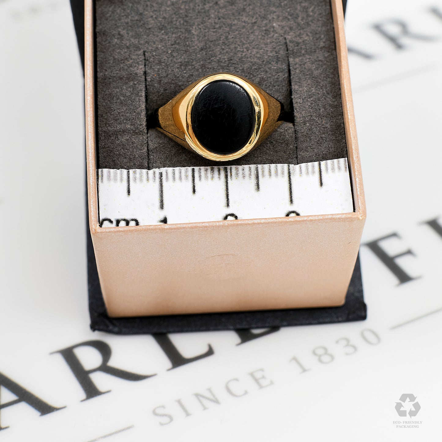 Pre-Owned 9ct Gold Oval Onyx Signet Ring Size S