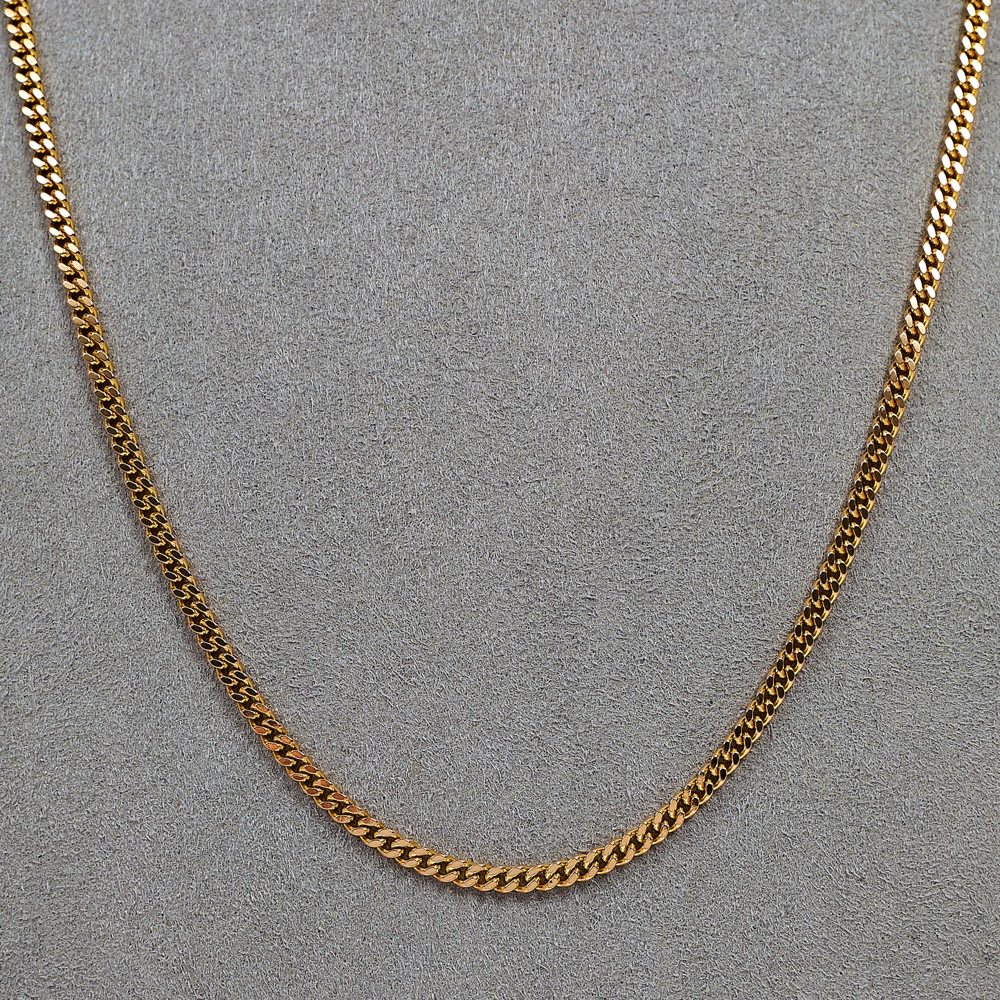 Pre-Owned 9ct Gold Curb Chain Necklace 18 Inch