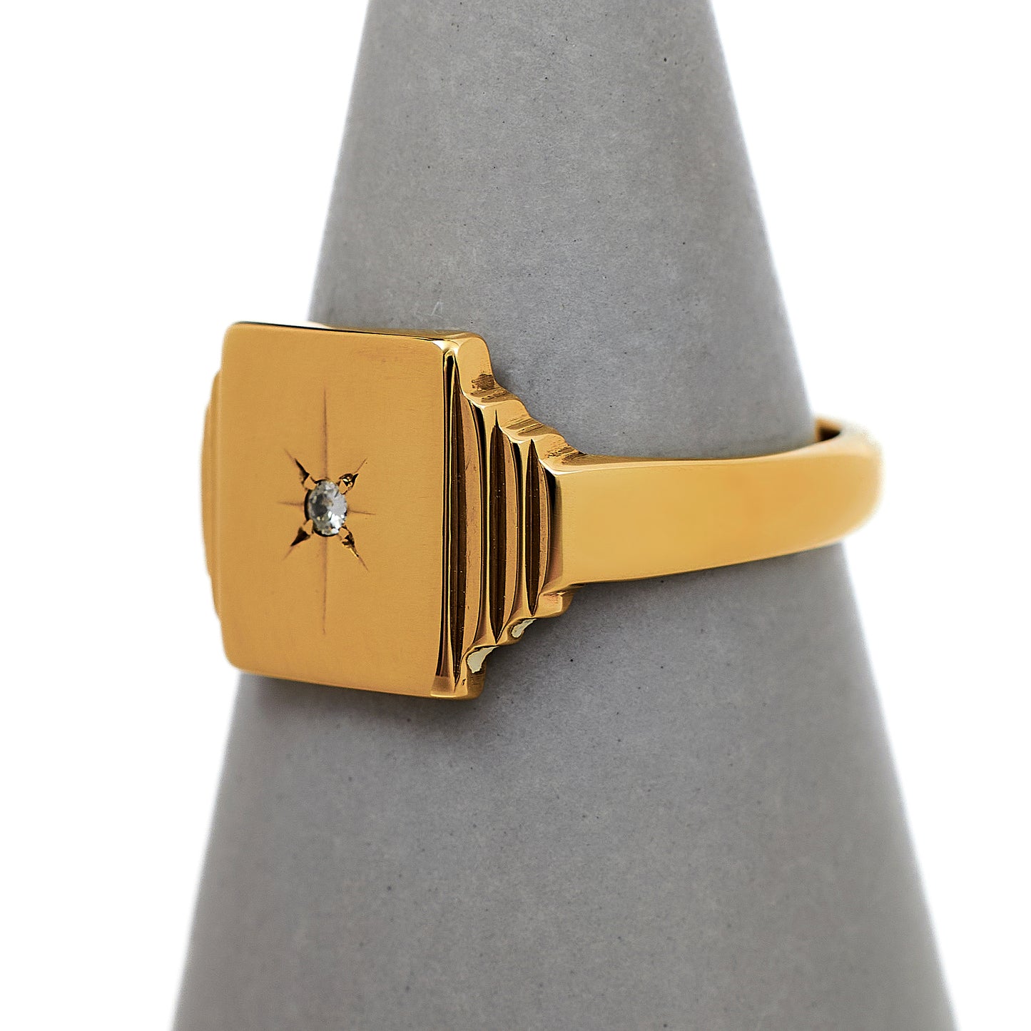 Pre-Owned 9ct God Mens Diamond Rectangle Signet Ring Size W
