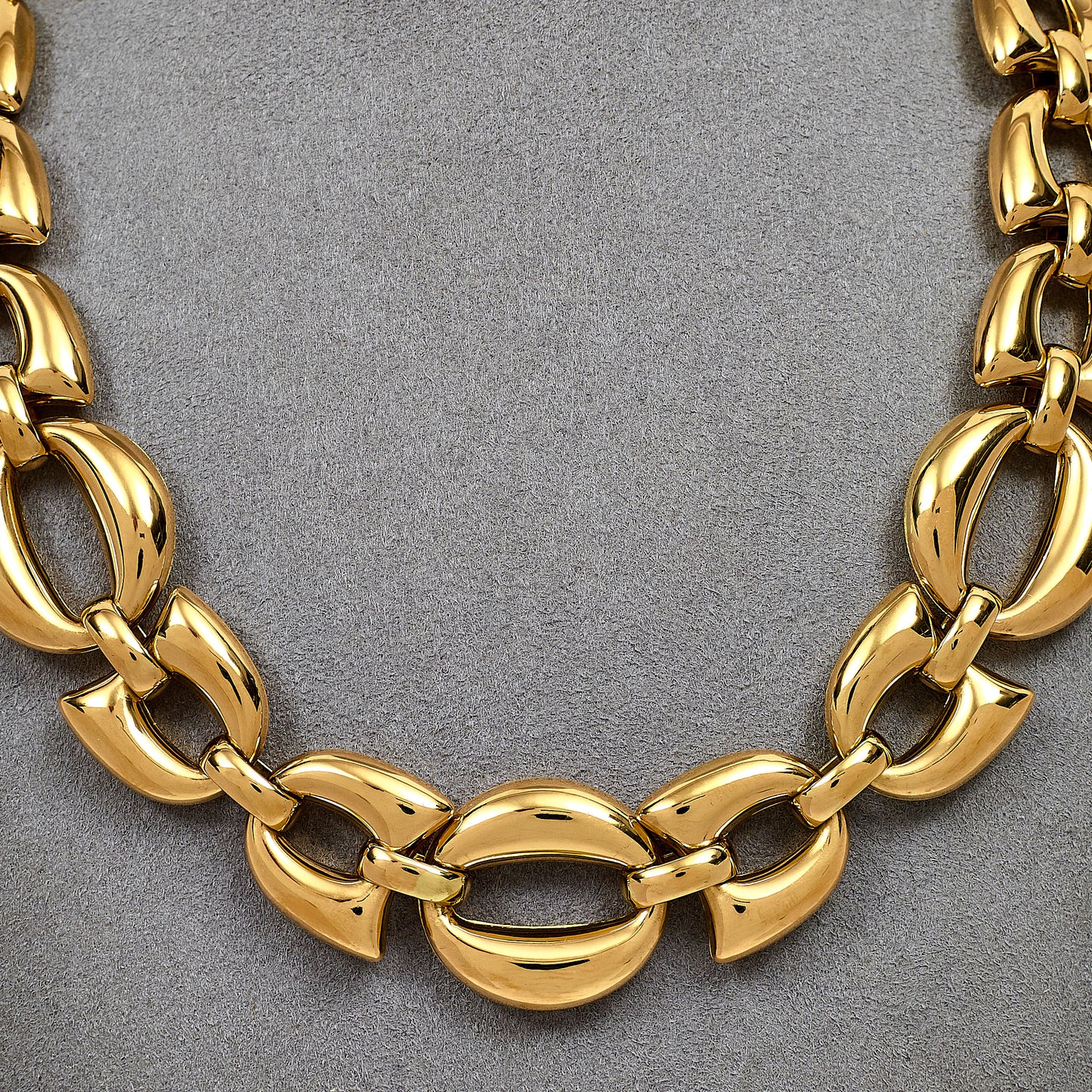 Pre-Owned 18ct Gold Tulip Shape Link Necklace 18 Inch