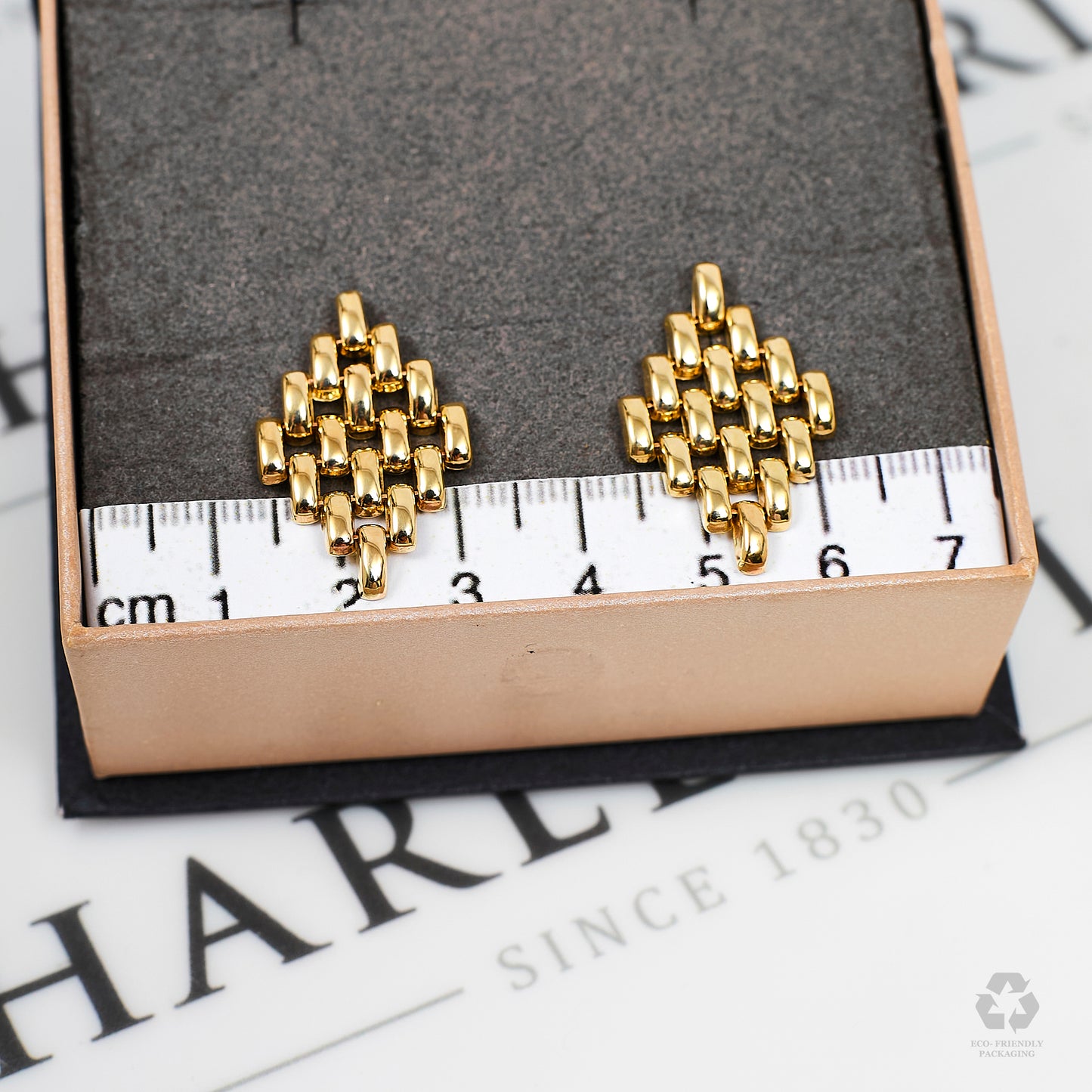 Pre-Owned 9ct Gold Rhombus Shape Brick Design Drop Earrings