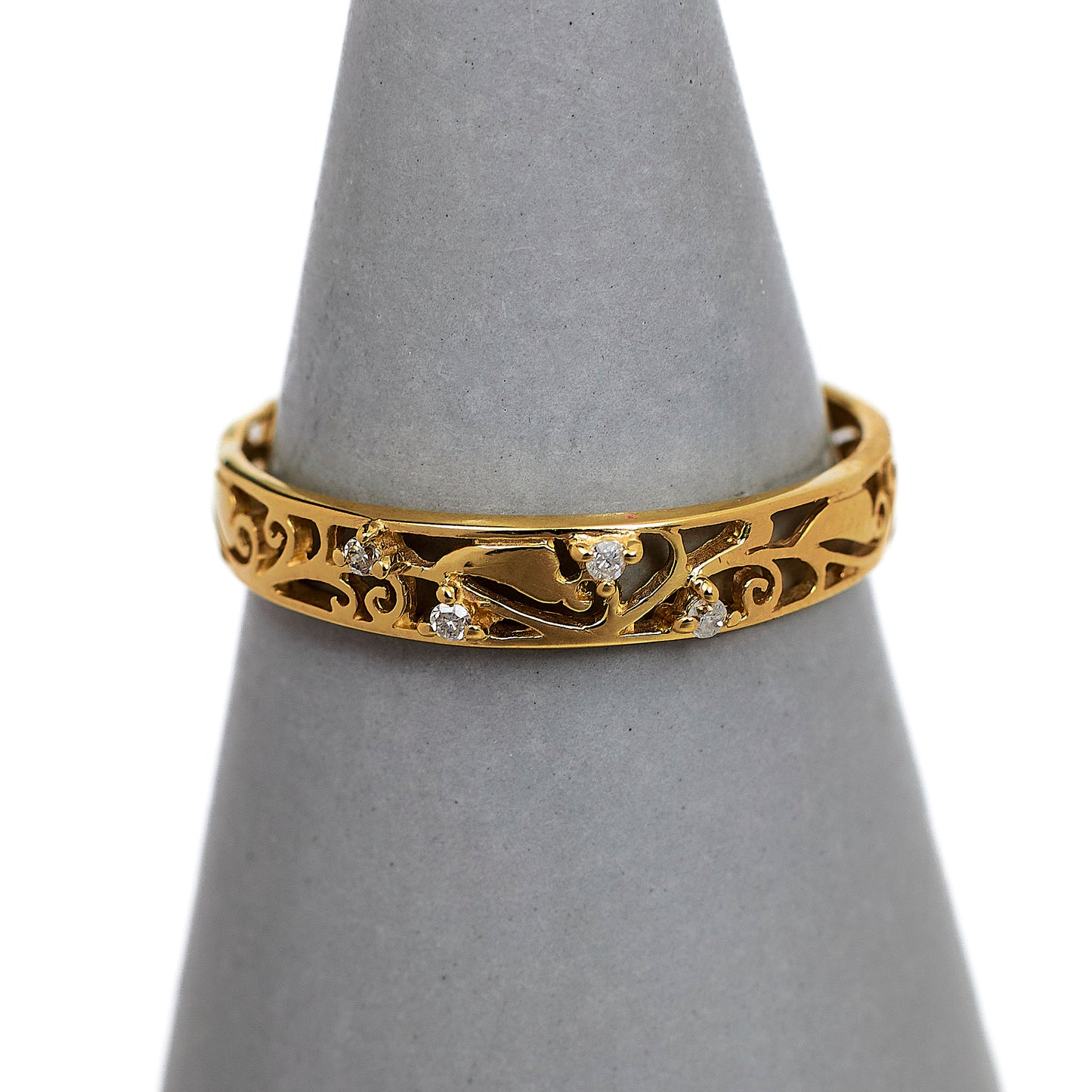 Pre-Owned 9ct Gold 4 Diamond Filigree Band Ring Size V