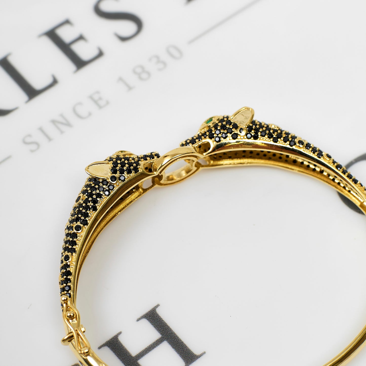 Pre-Owned 14ct Gold Black CZ 2 Panther Head Hinged Bracelet