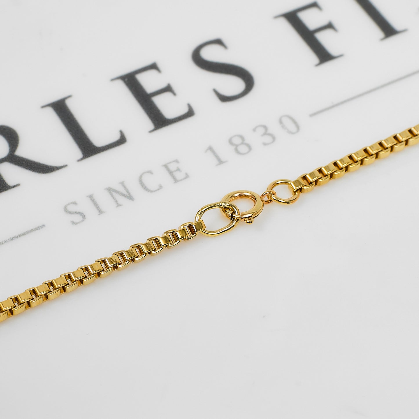 Pre-Owned 9ct Gold Box Link Chain Necklace 24 Inch