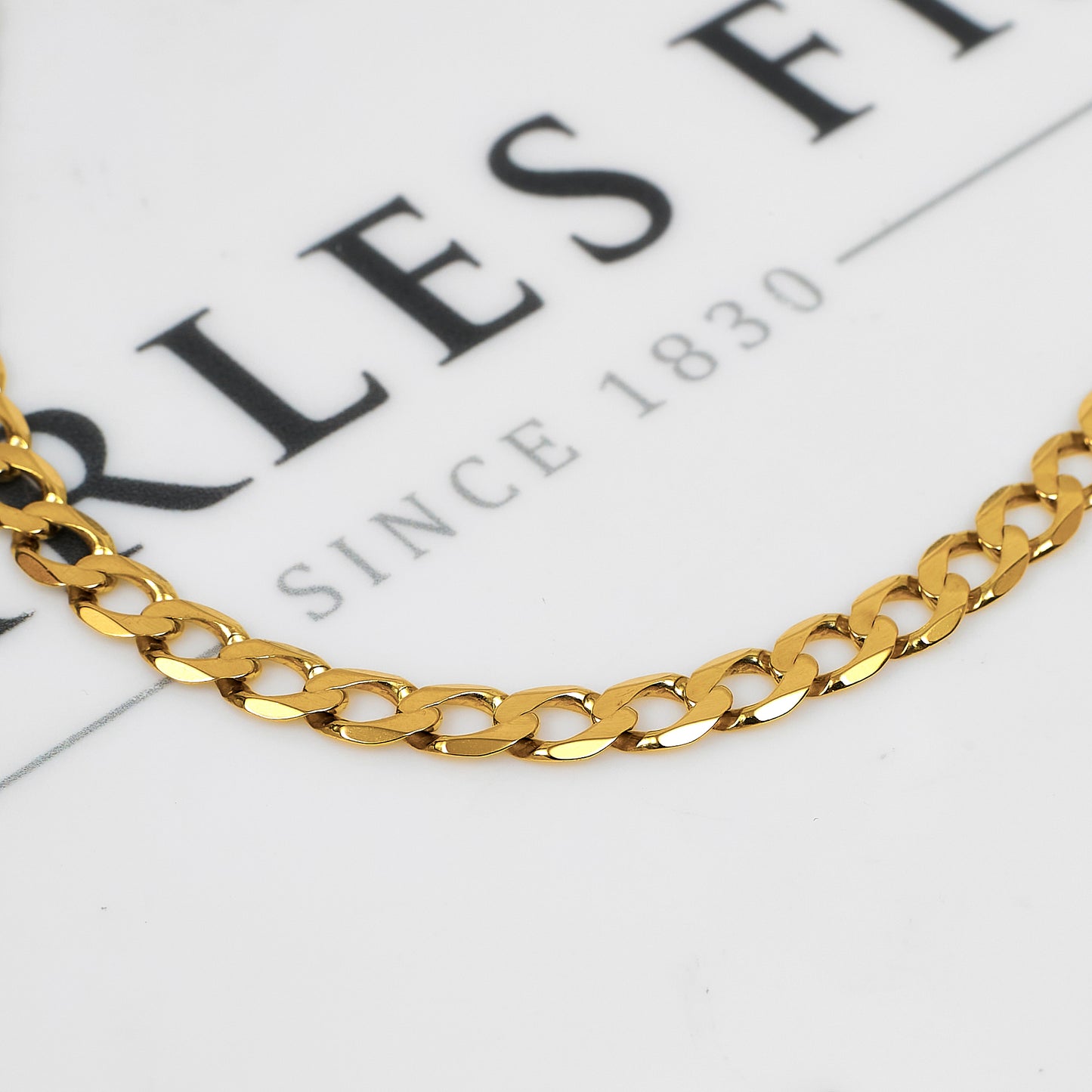 Pre-Owned 9ct Gold Curb Chain Bracelet 8 Inch