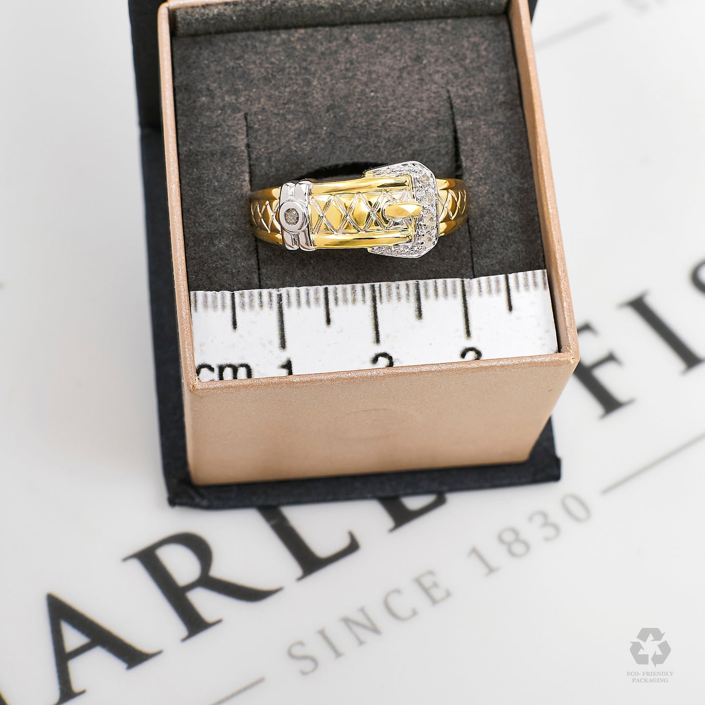 Pre-Owned 9ct Gold Mens Diamond Patterned Buckle Ring Size W