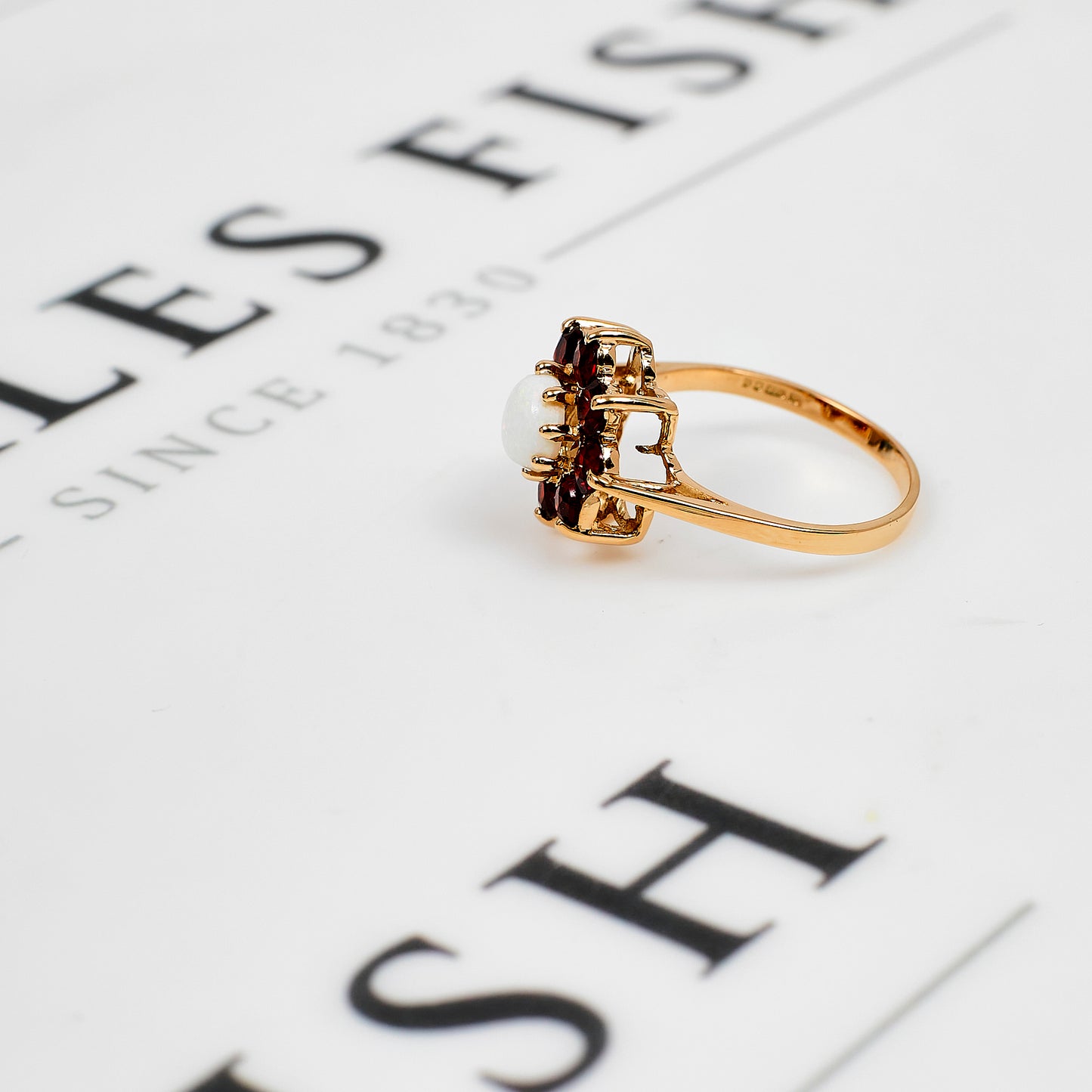 Pre-Owned 9ct Gold Opal & Garnet Ring Size L.5