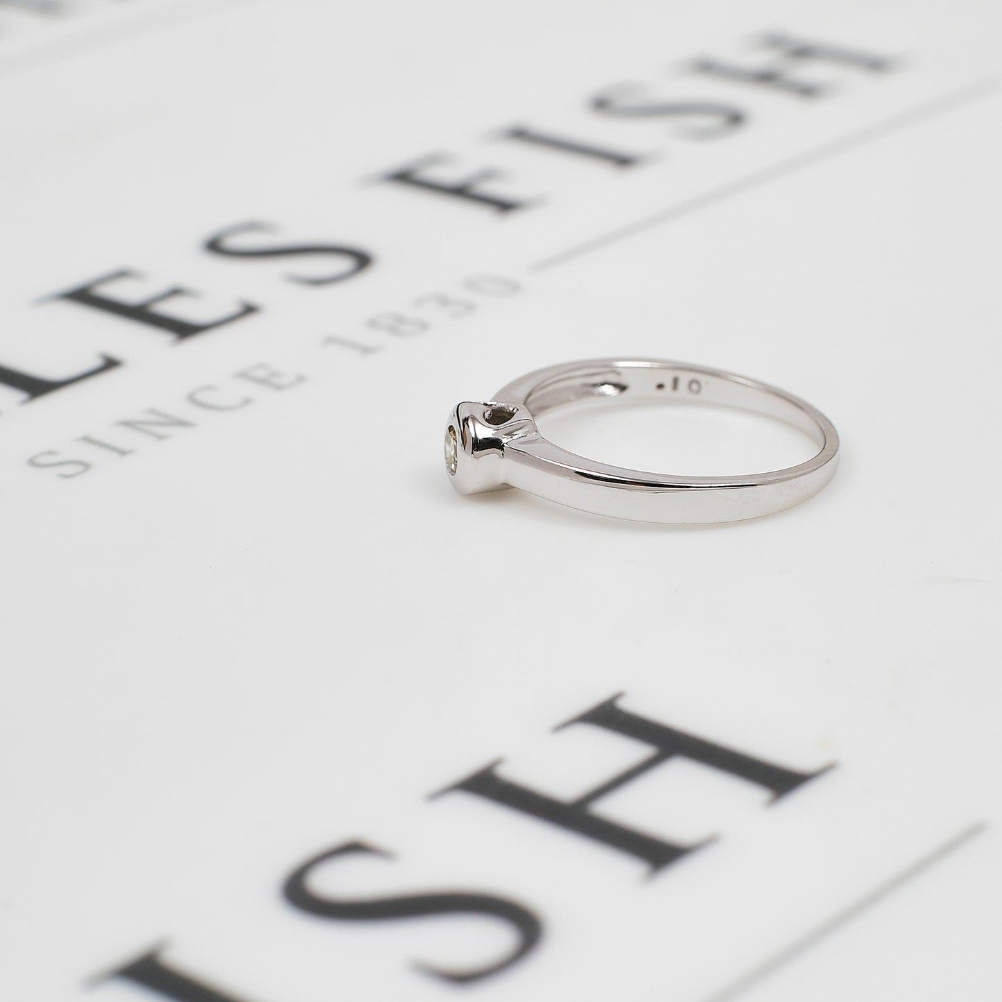 Pre-Owned 9ct White Gold Diamond Rubover Ring Size N