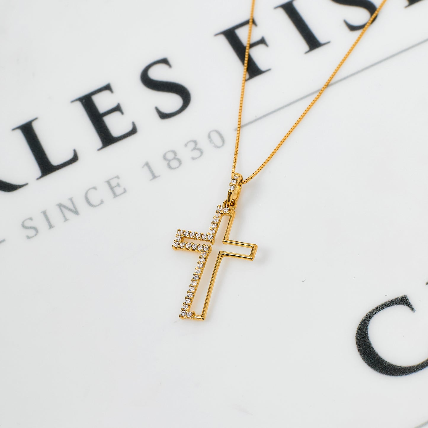Pre-Owned 18ct Gold CZ Openwork Cross Pendant Necklace