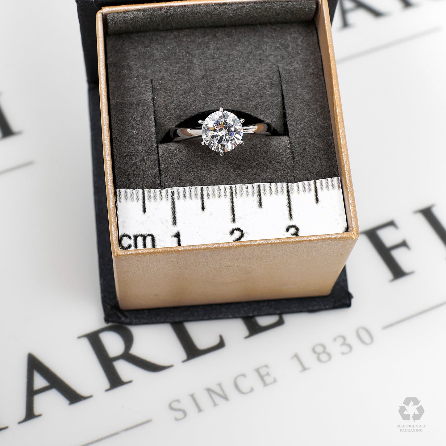 Pre-Owned 9ct White Gold CZ Ring Size K