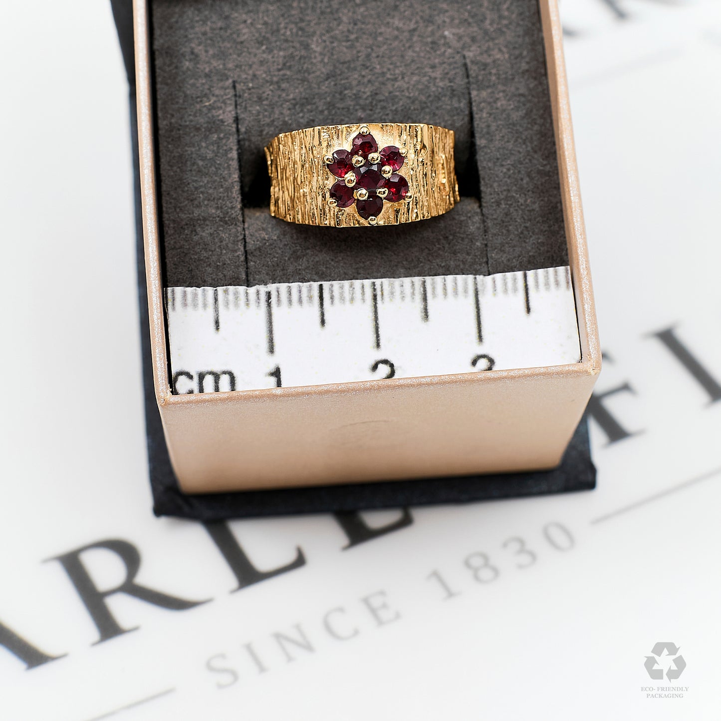 Pre-Owned 9ct Gold Garnet Cluster Barked Ring Size K