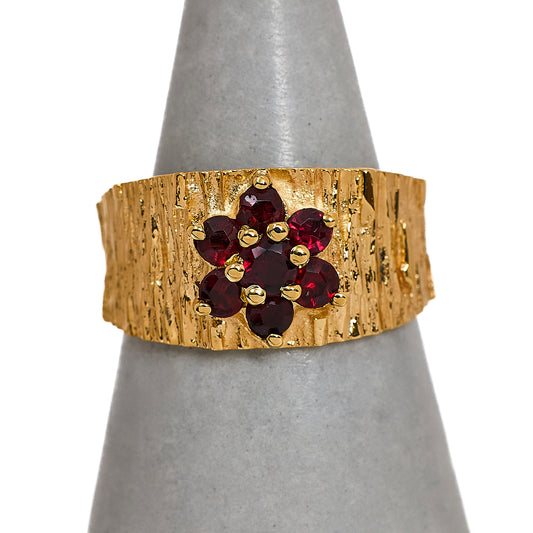 Pre-Owned 9ct Gold Garnet Cluster Barked Ring Size K
