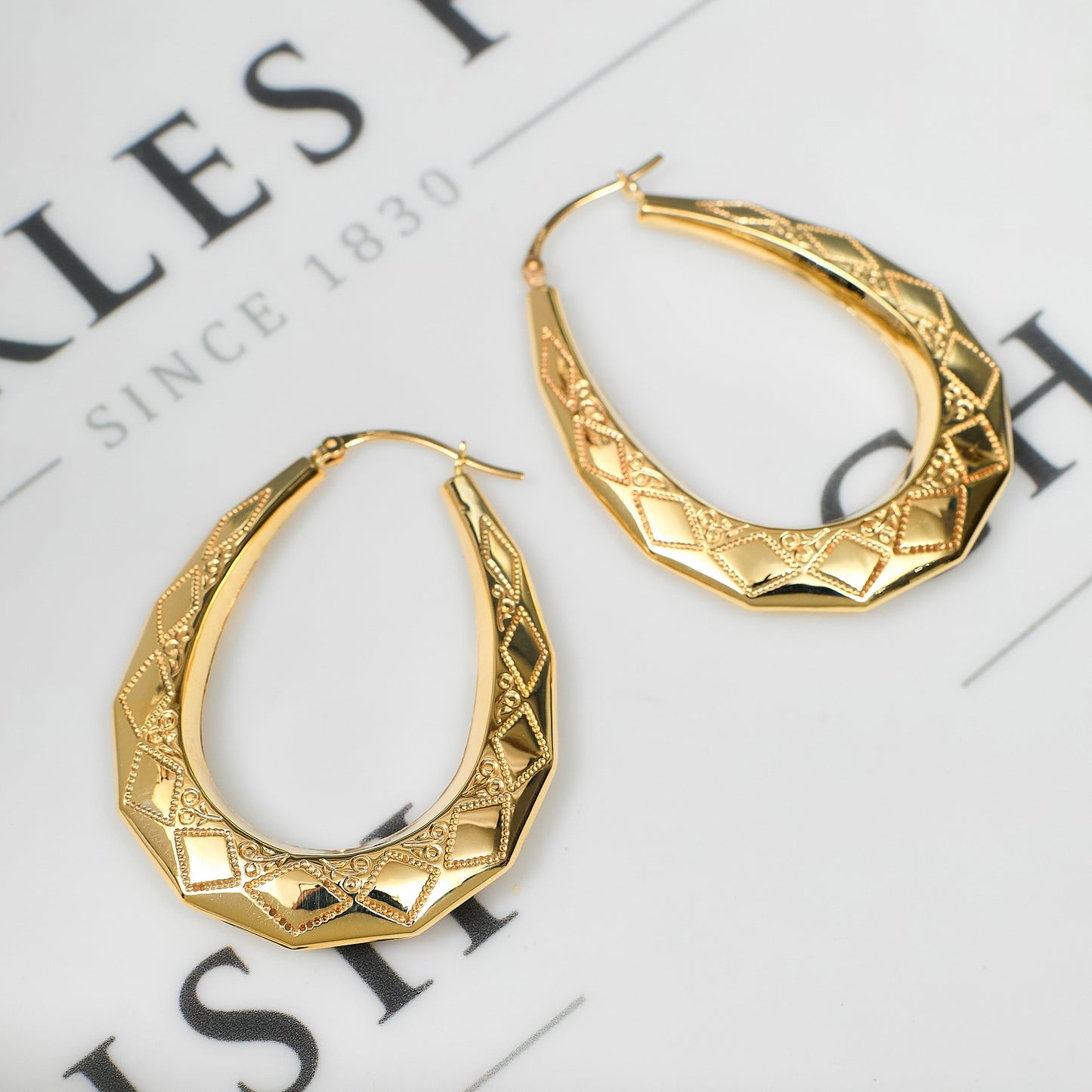 Pre-Owned 9ct Gold Patterned Oval Creole Hoop Earrings