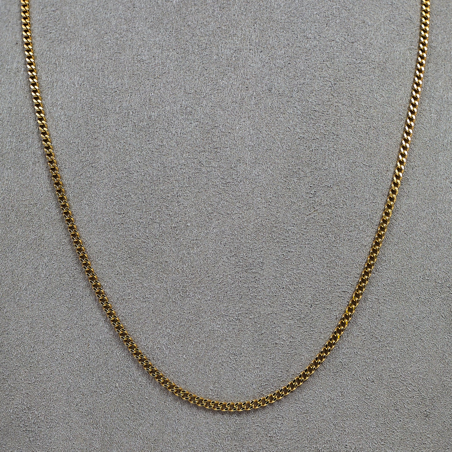 Pre-Owned 9ct Gold Curb Chain Necklace 18 Inch