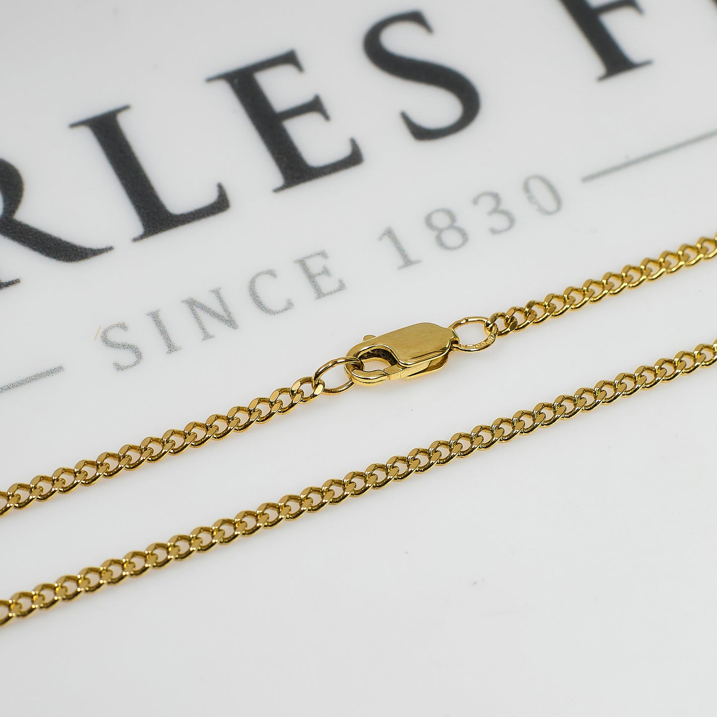 Pre-Owned 9ct Gold Curb Chain Necklace 18 Inch