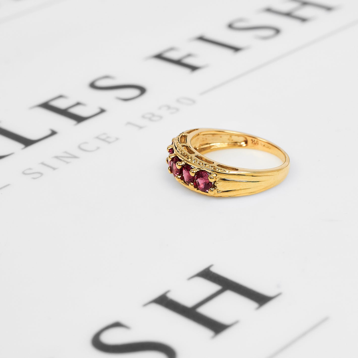 Pre-Owned 9ct Gold Red CZ Dress Ring Size K.5