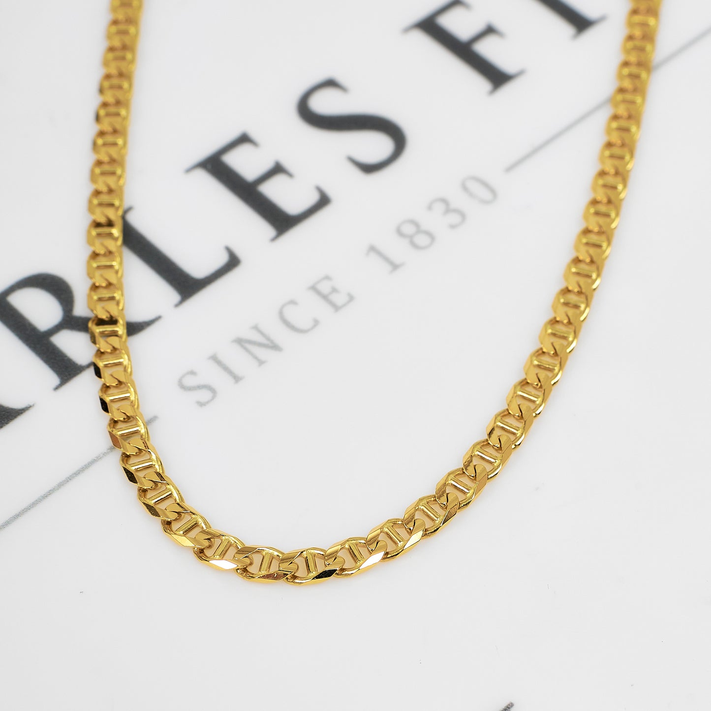 Pre-Owned 18ct Gold Anchor Chain Necklace 24 Inch
