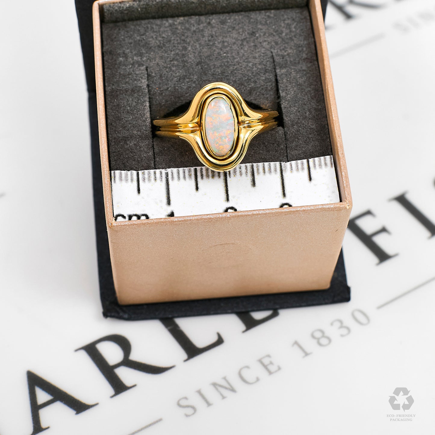 Pre-Owned 9ct Gold Oval Opal Ring Size S
