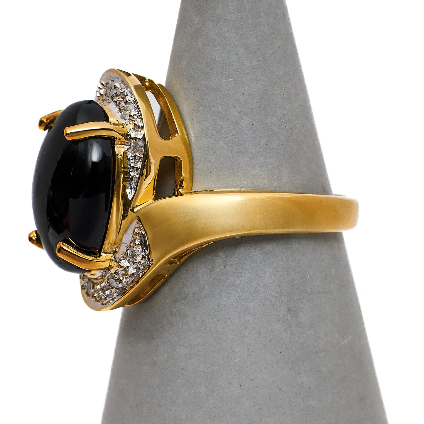 Pre-Owned 9ct Gold Cabocohon Quartz & Diamond Cluster Ring