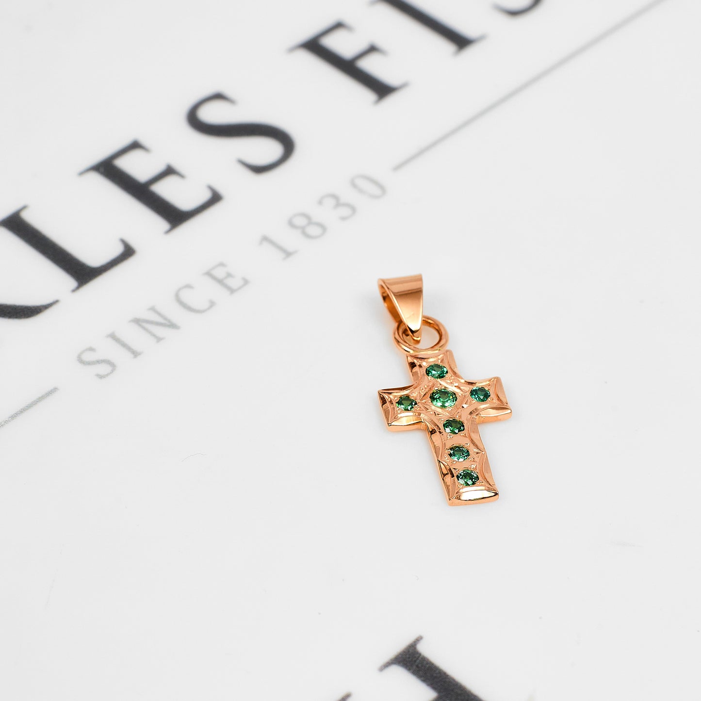 Pre-Owned 14ct Gold Green CZ Cross Pendant