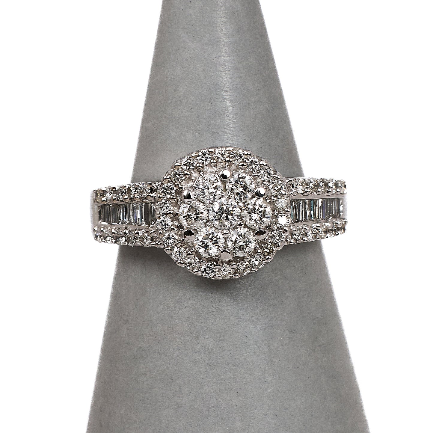 Pre-Owned 14ct White Gold Mixed Diamonds Cluster Ring Size J