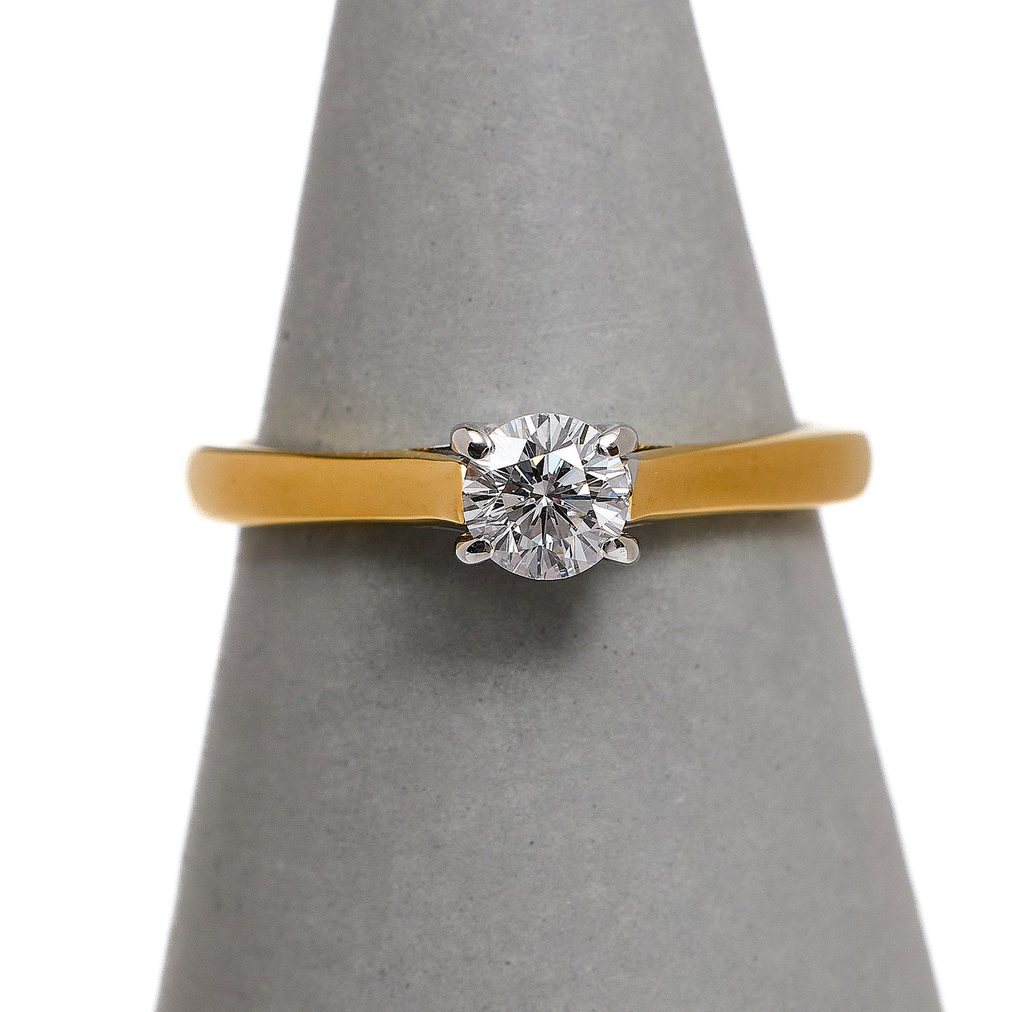 Pre-Owned 18ct Gold Diamond Ring Size N