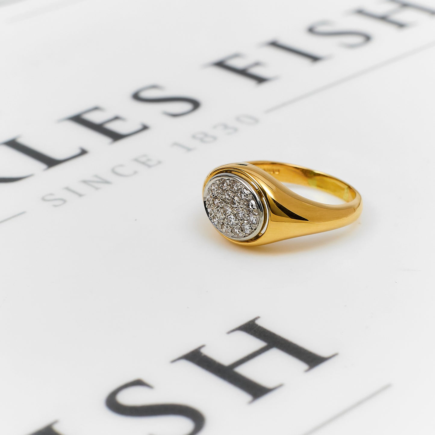 Pre-Owned 18ct Gold Oval Multi Diamond Signet Ring Size N