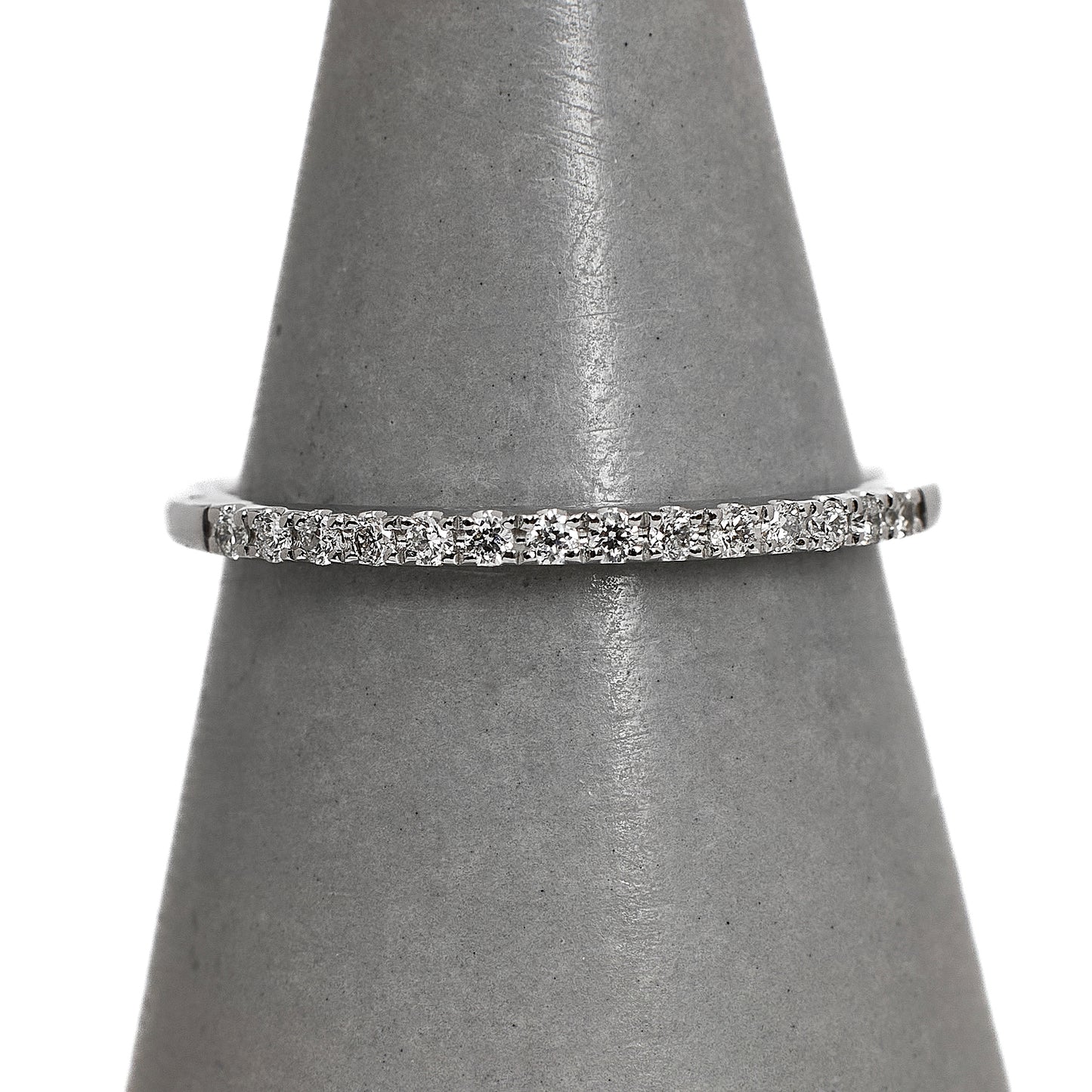 Pre-Owned 18ct White Gold 14 Diamond Ring Size N