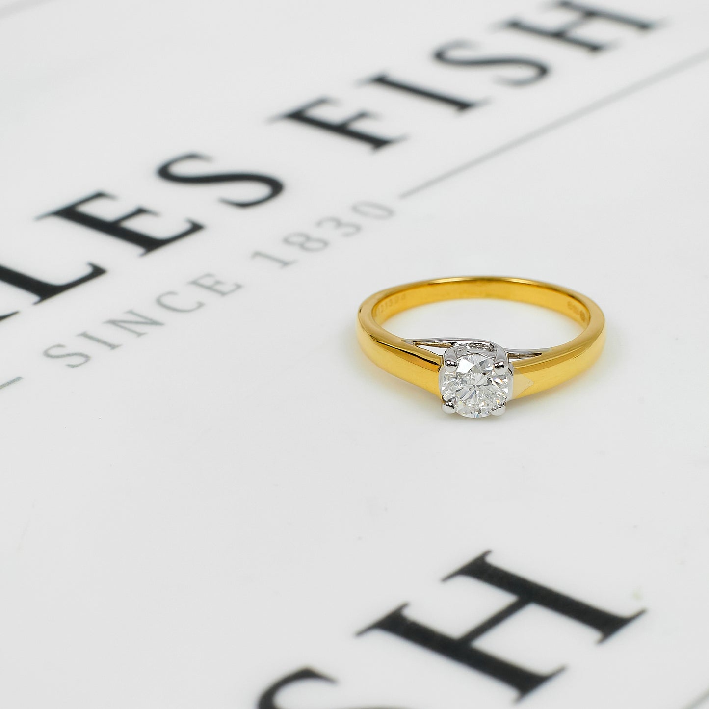 Pre-Owned 18ct Gold Diamond Solitaire Ring Size N.5