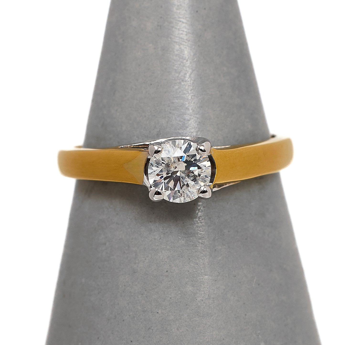 Pre-Owned 18ct Gold Diamond Solitaire Ring Size N.5
