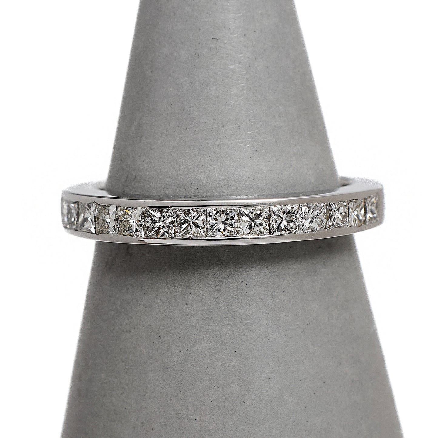 Pre-Owned 18ct White Gold 14 Princess Cut Diamond Ring