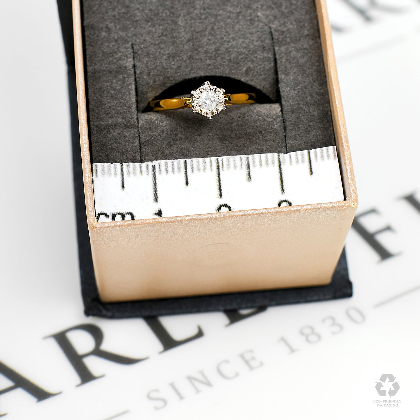 Pre-Owned 18ct Gold Illusion Set Diamond Ring Size K