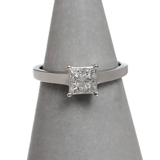 Pre-Owned 18ct White Gold Princess Cut Diamond Ring Size K.5