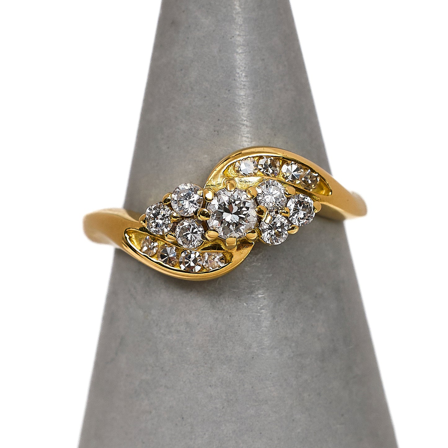 Pre-Owned 18ct Gold Twist Design Diamond Ring Size J