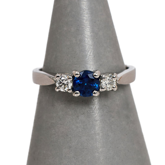 Pre-Owned 18ct White Gold Sapphire & Diamond Ring Size K