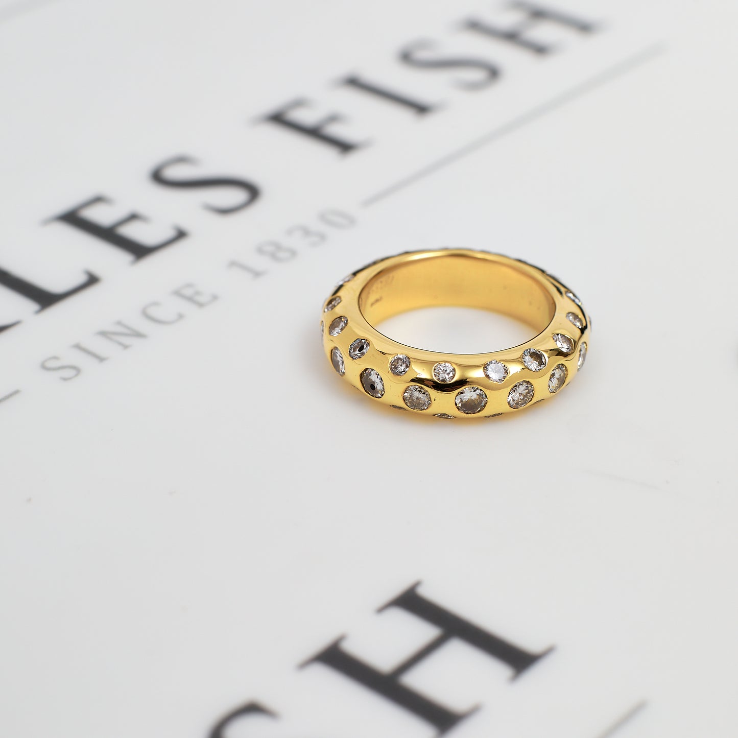Pre-Owned 14ct Gold Diamond Band Ring Size O