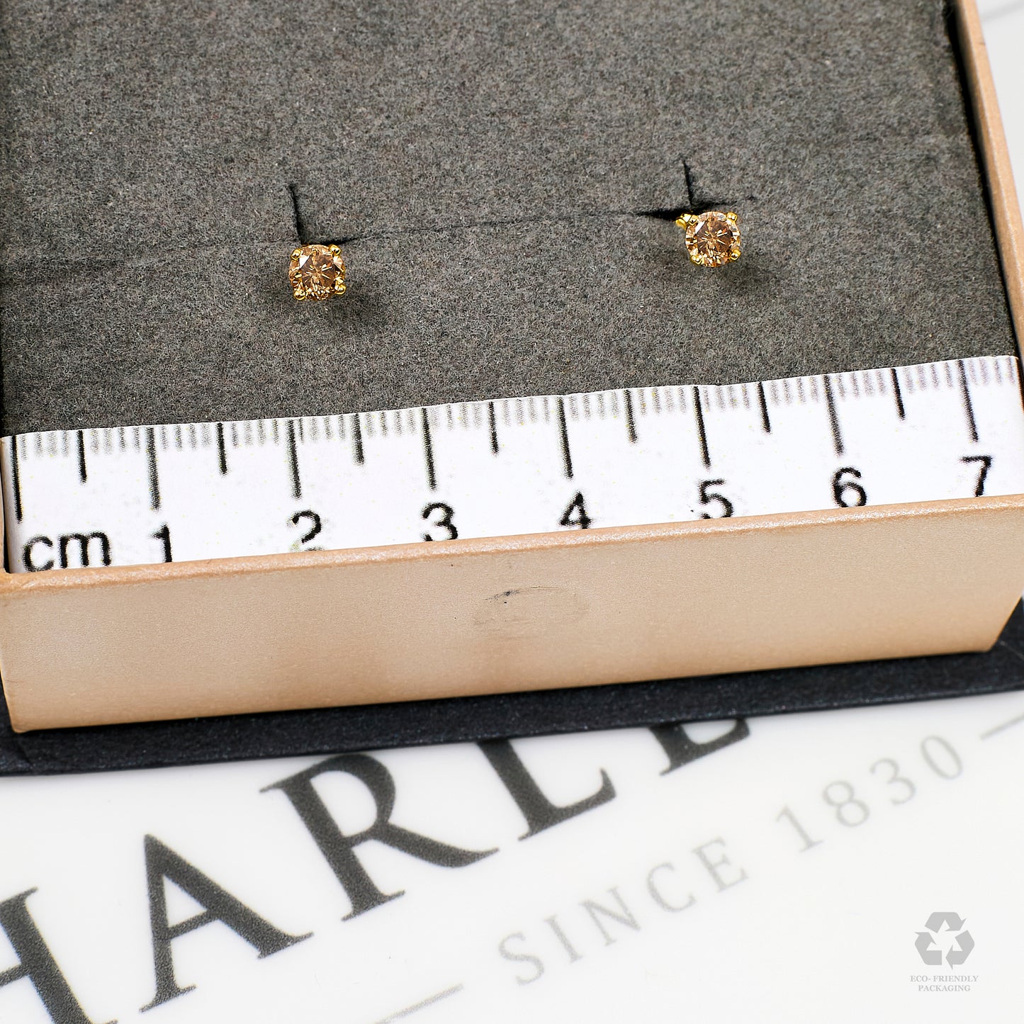 Pre-Owned 14ct Gold Brown Diamond Stud Earrings